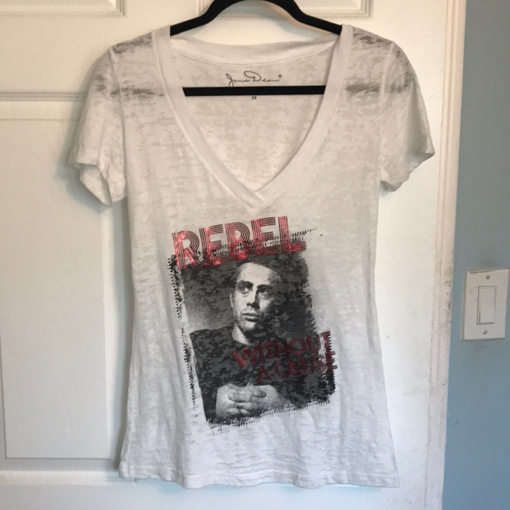Preloved James Dean size M women’s V neck top